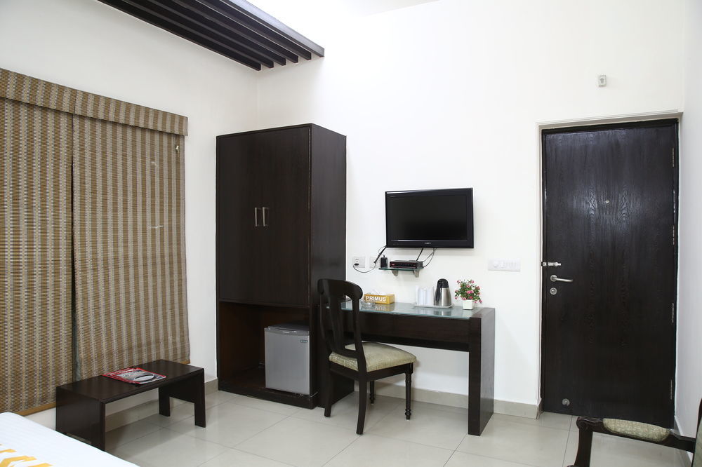 Fabhotel Exotica Greenpark New Delhi Extérieur photo