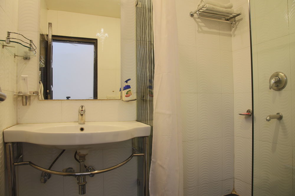Fabhotel Exotica Greenpark New Delhi Extérieur photo